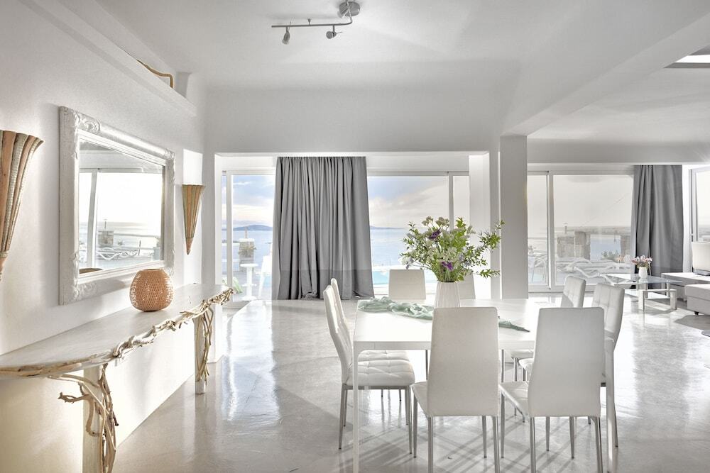 Mykonos Villa Casa Bianco — 4-Star Luxury Hotel in Mykonos, Greece