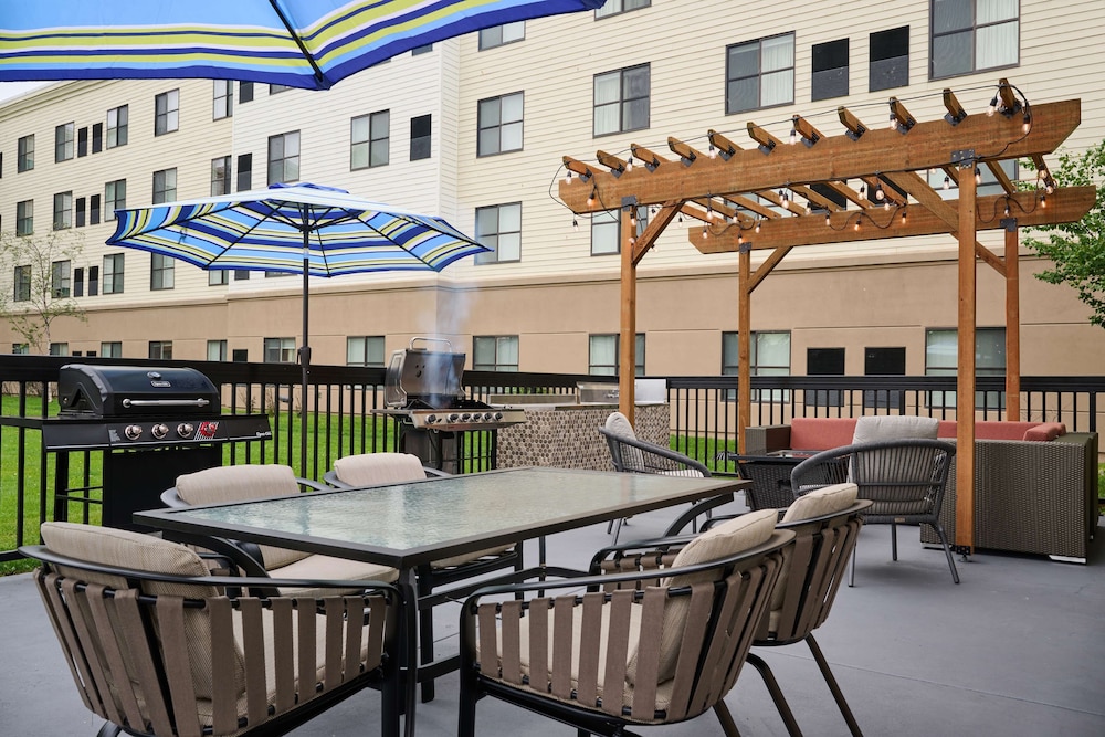 Homewood Suites by Hilton Anchorage - photo 44