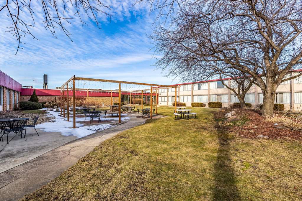 Americas Best Value Inn — Albert Lea — photo 4