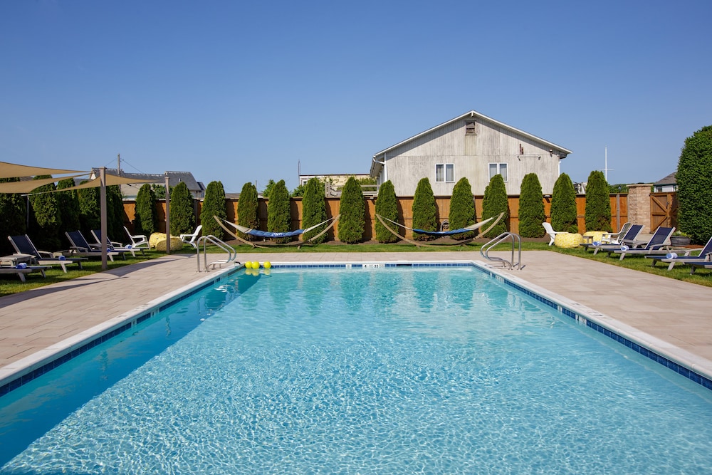 Ocean Resort Inn - photo 63