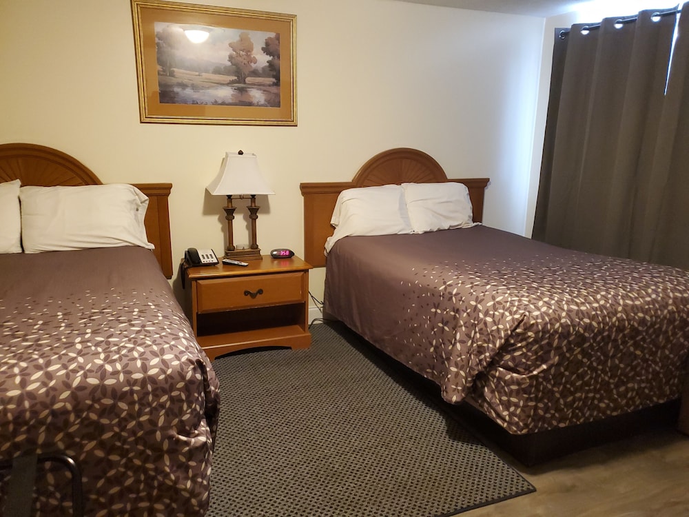 Turnpike Motel - photo 17