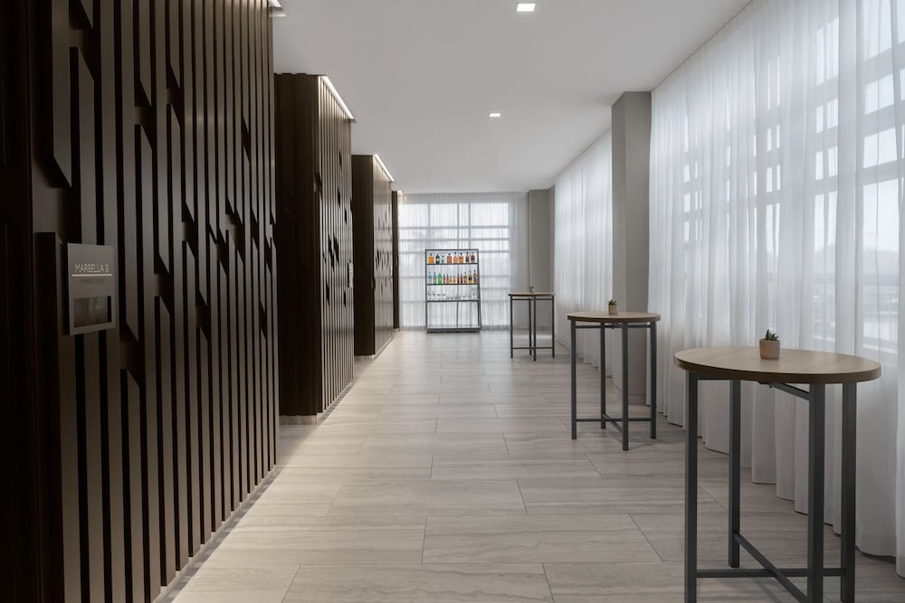 AC Hotel by Marriott Miami Dadeland - photo 54