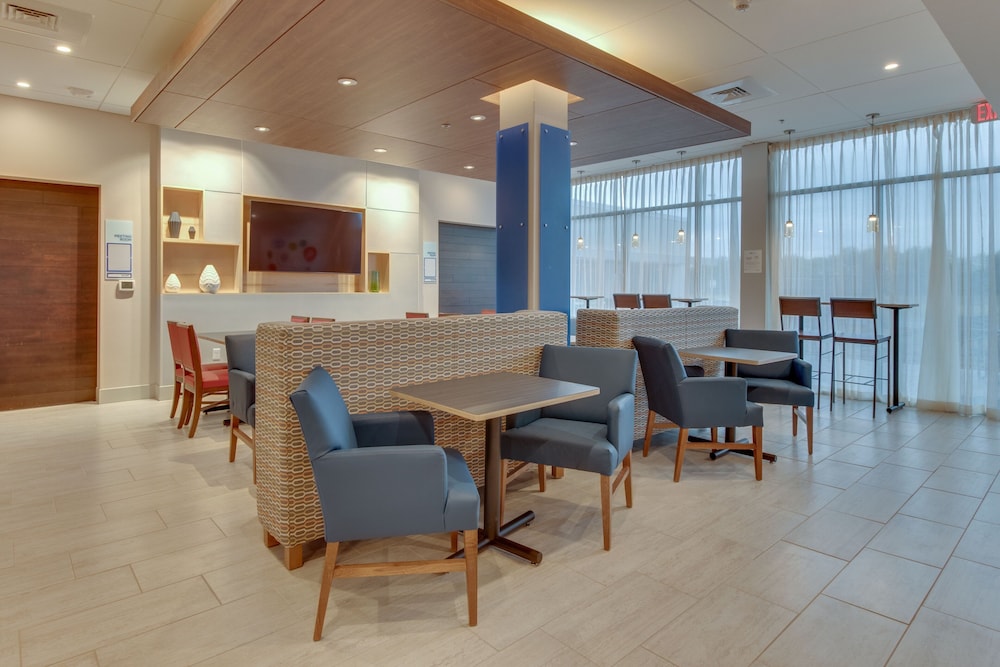 Holiday Inn Express & Suites Union City by IHG - photo 27