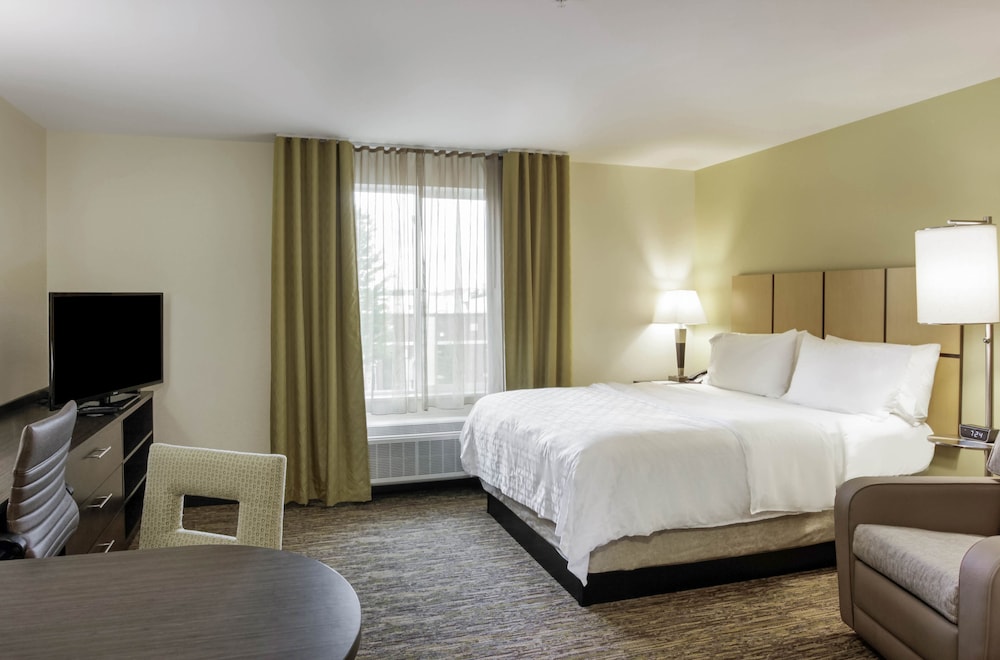 Candlewood Suites Brighton by IHG - photo 9