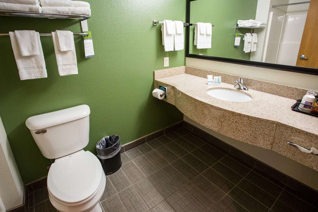 Sleep Inn & Suites Conference Center Eau Claire North - photo 15