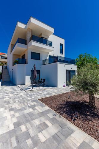 Casa MiA Apartments with parking — 4-Star Luxury Hotel in Zadar, Croatia