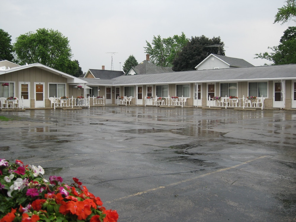 Inn Town Motel - photo 14