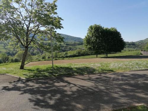 Logement Standing Wifi Vercors 'In — hotel in Saint-Jean-En-Royans