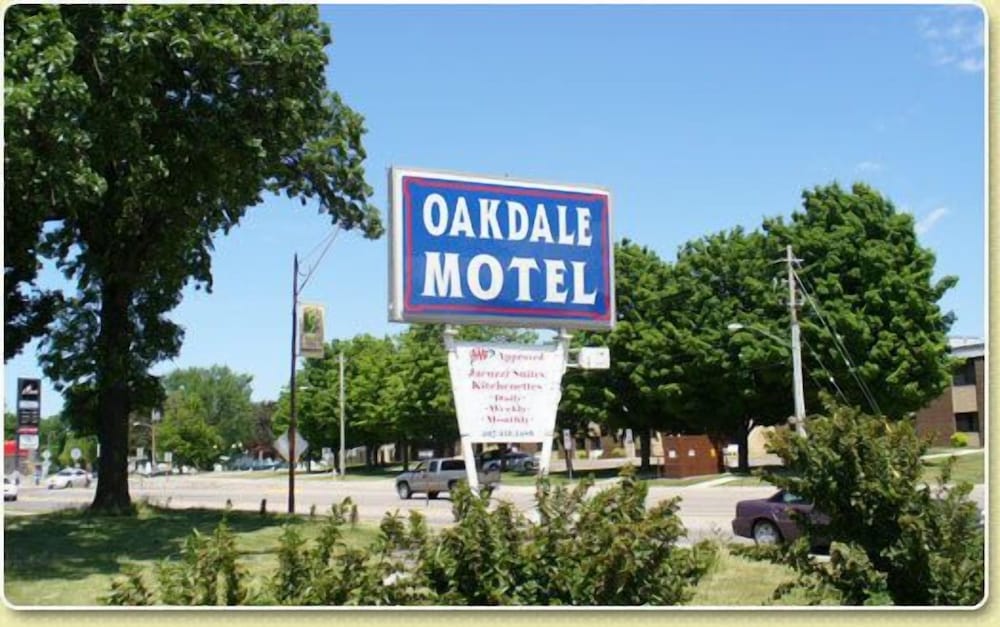 Oakdale Motel — hotel in Owatonna