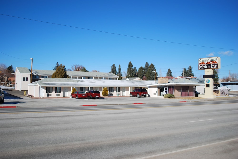 Canyonlands Motor Inn - photo 14