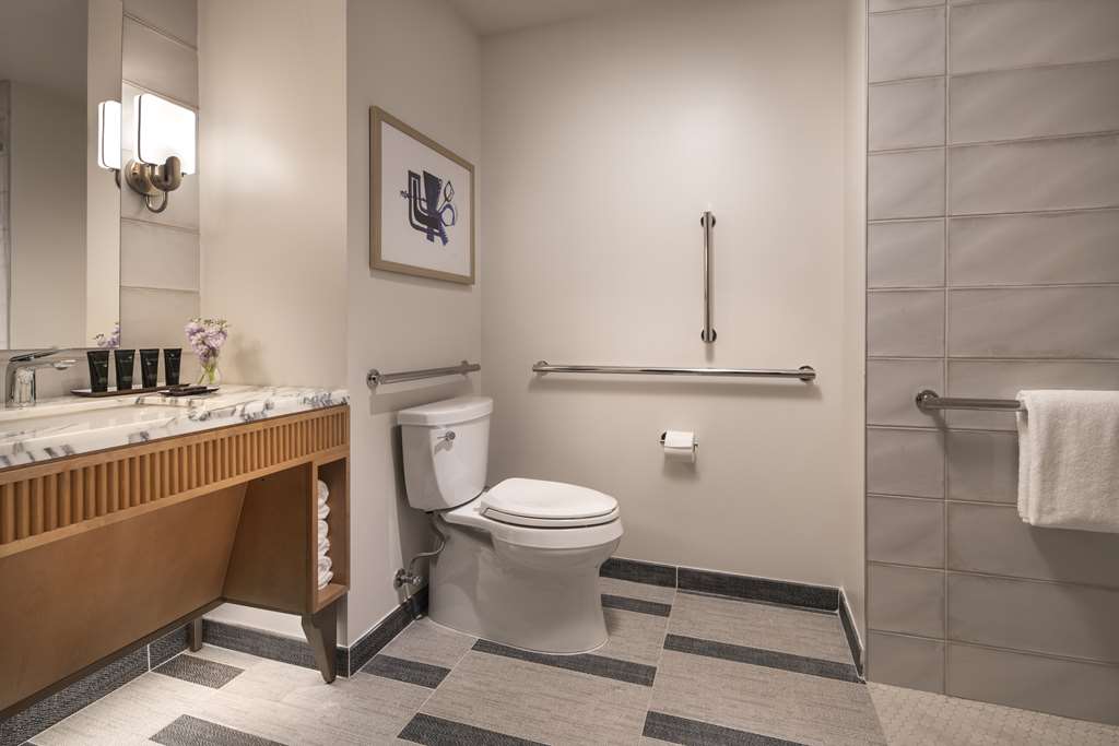 Hyatt Centric Downtown Nashville - photo 11