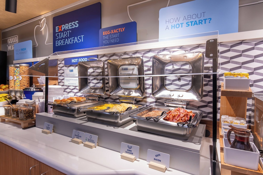 Holiday Inn Express Hotel & Suites Henderson by IHG - photo 36