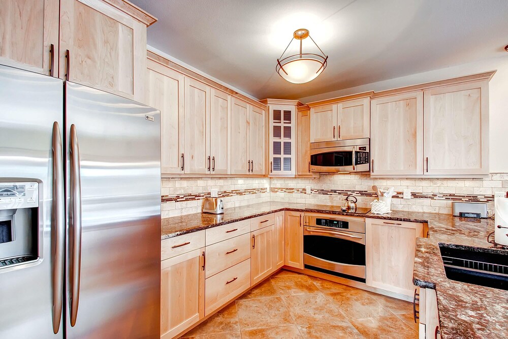 Mountaineer Townhomes #M1 By Peak Property Management - photo 8