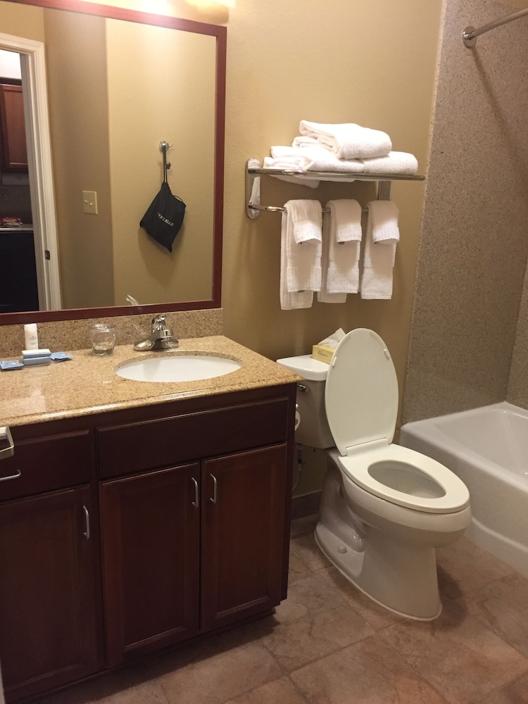 Candlewood Suites Victoria By Ihg - photo 13