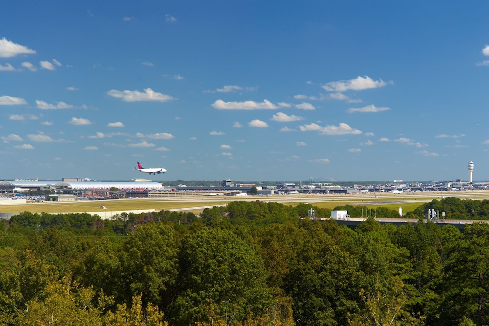 Atlanta Airport Marriott - photo 12