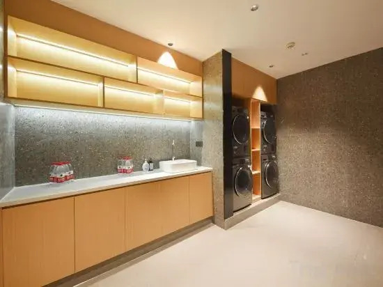 Ruifeng Hotel - last minute hotel in Huangshi