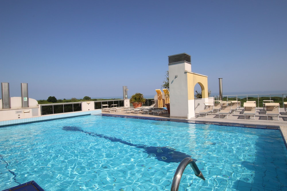 Eraclea Palace Hotel - carbon neutral hotel in Eraclea