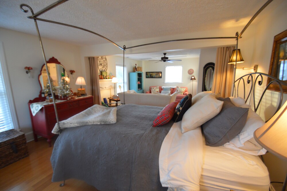 Peabody's Hip Little Stay - photo 19