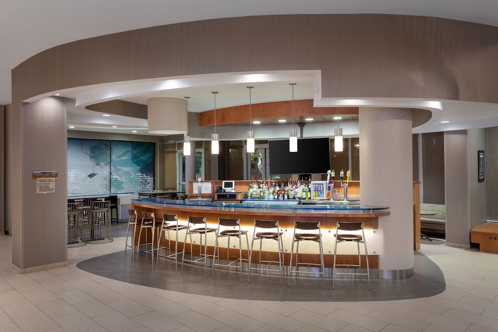 SpringHill Suites by Marriott Grand Junction Downtown Historic Main St. - photo 26