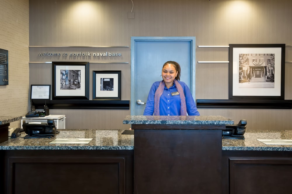 Hampton Inn Norfolk Naval Base - photo 5