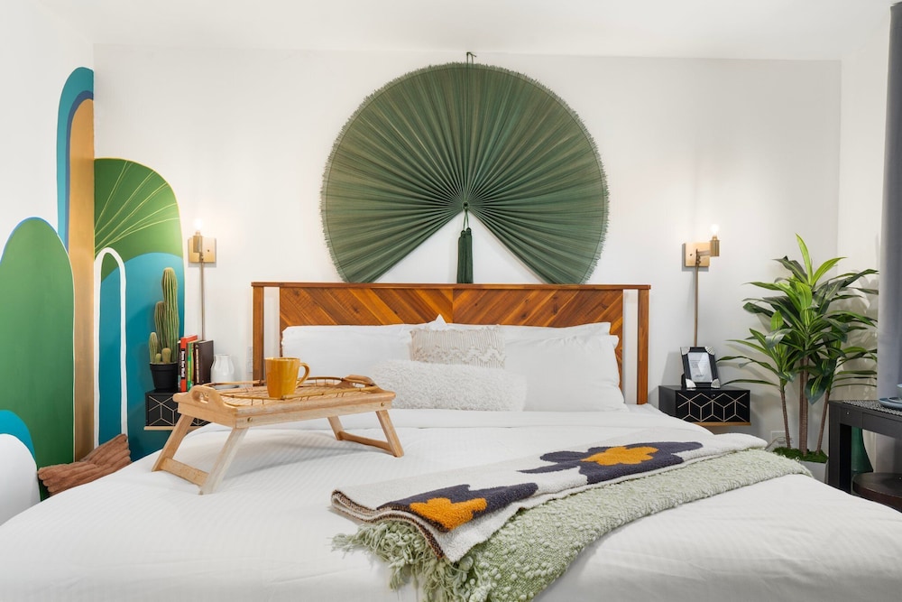 Midtown Digs — Phoenix