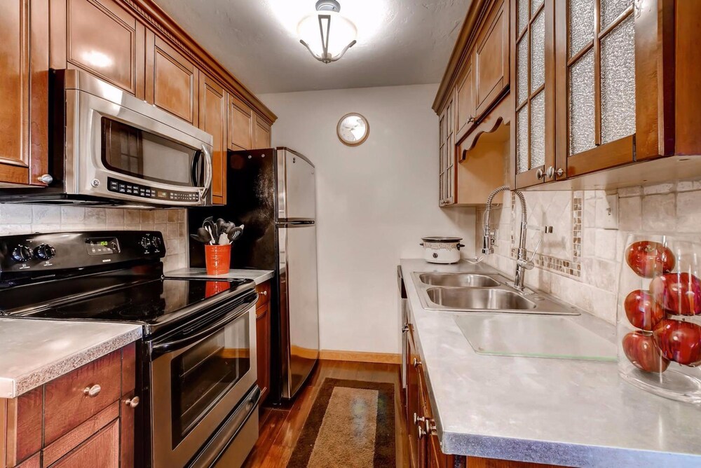 Ski Inn Condominiums by Resort Lodging Company - photo 46