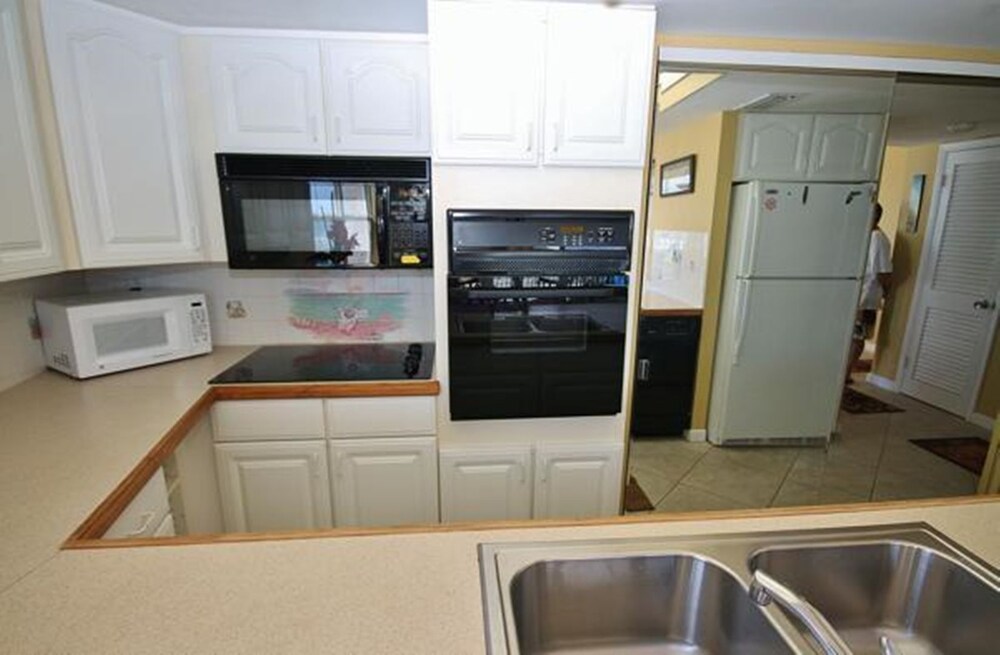 Coronado Towers - photo 5