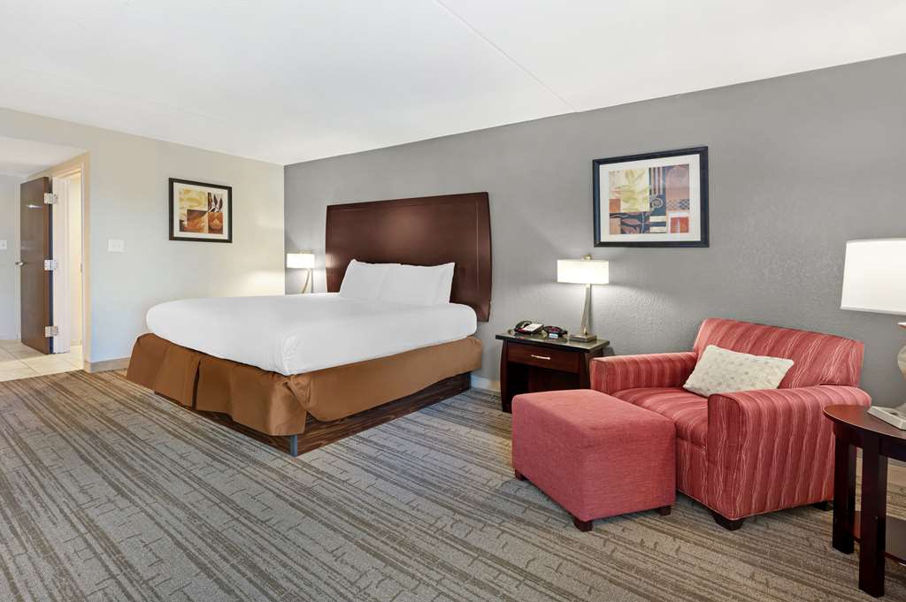 Best Western Ashbury Inn - photo 18