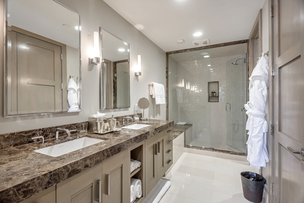 Platinum Four Bedroom Suite 4 Apartment Hotel by RedAwning - photo 11