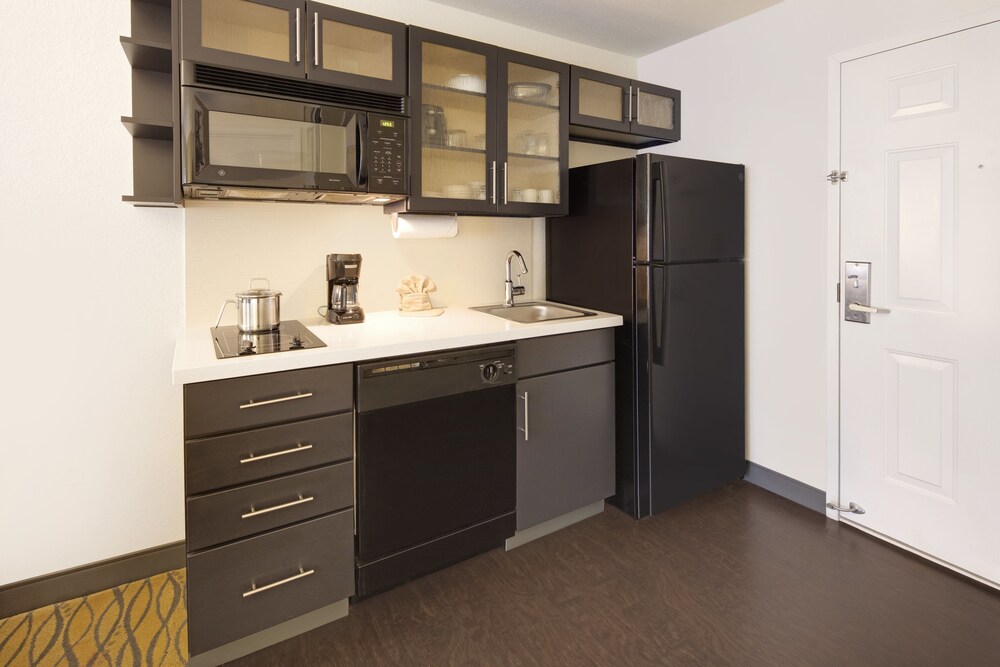 Candlewood Suites Rogers Bentonville - photo 19