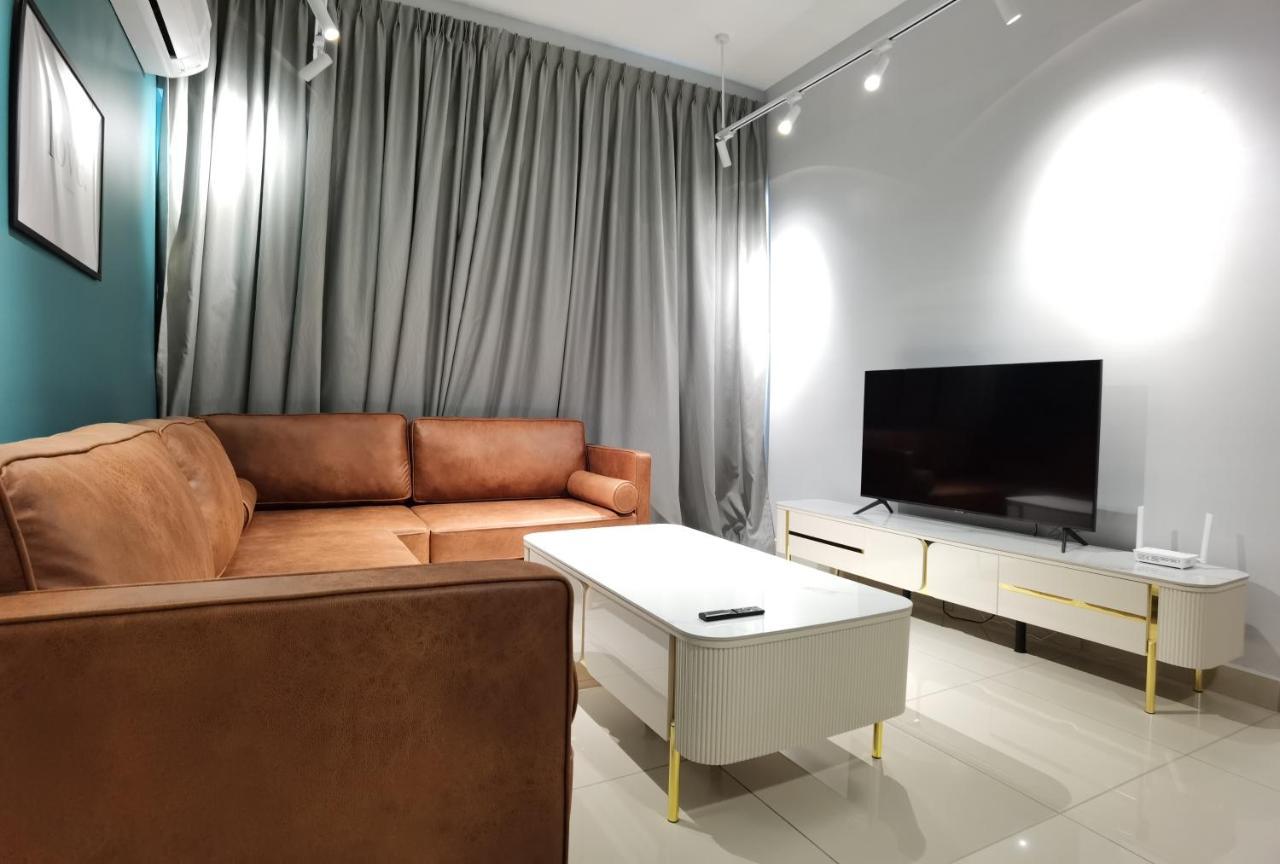 Comfy Luxury 5 Star bed & sofa 3R2B 2carpark WiFi — 4-Star Luxury Hotel in Petaling Jaya, Malaysia