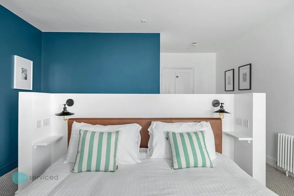 2 Bed Apartment No. 1 Windsor Villas — 4-Star Luxury Hotel in Plymouth, United Kingdom
