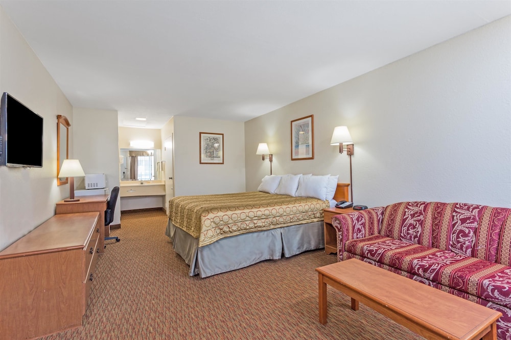 Motel 6 San Diego CA Southbay - photo 10