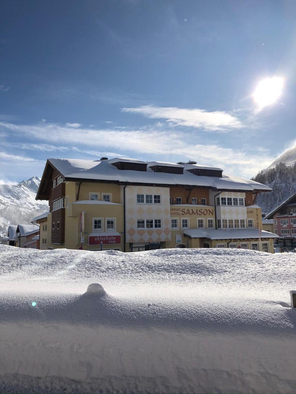 Apparthotel Samson — 4-Star Luxury Hotel in Tweng, Austria