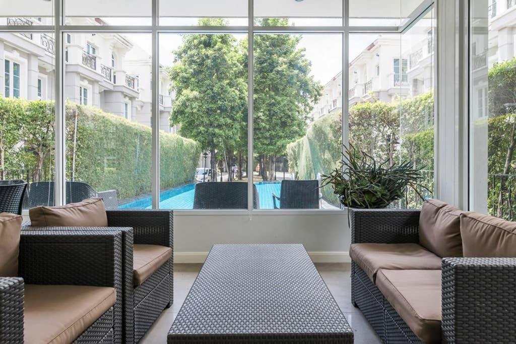 Miq Asoke202 Pool Villa Asoke Bts 16 Pax