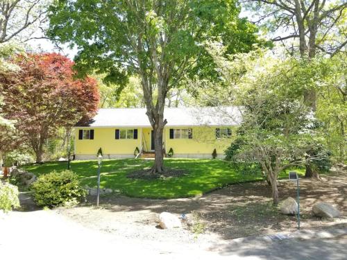 Cape Cod’s Best Beach Getaway in Falmouth, United States