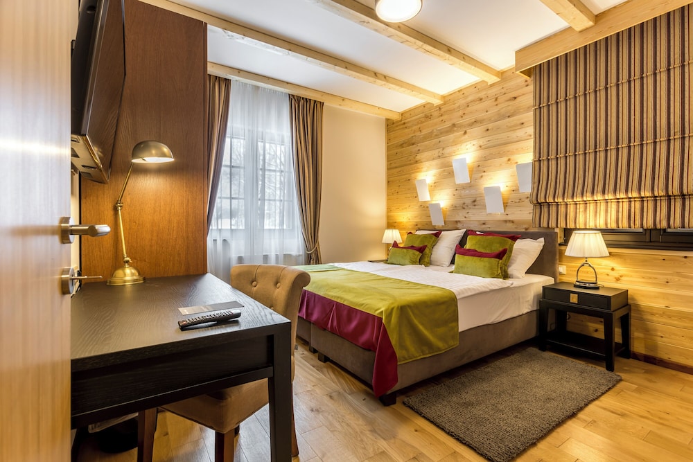 Fenomen Plitvice — 4-Star Luxury Hotel in Crikvenica, Croatia