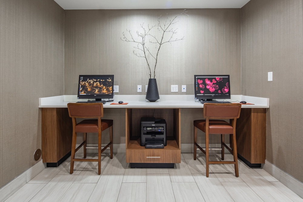 Holiday Inn Express & Suites Chattanooga by IHG - photo 50