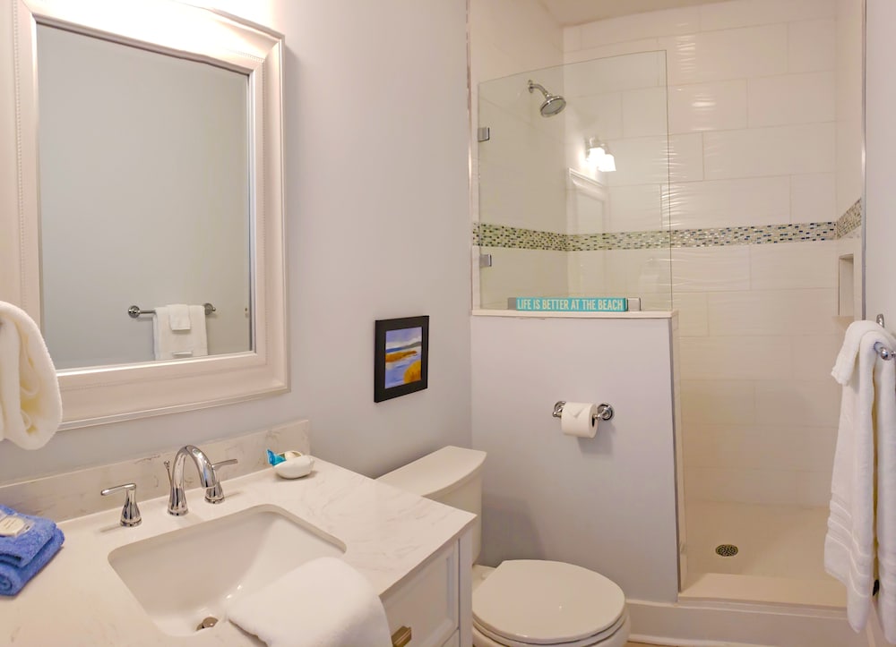 Darien Waterfront Inn - photo 7