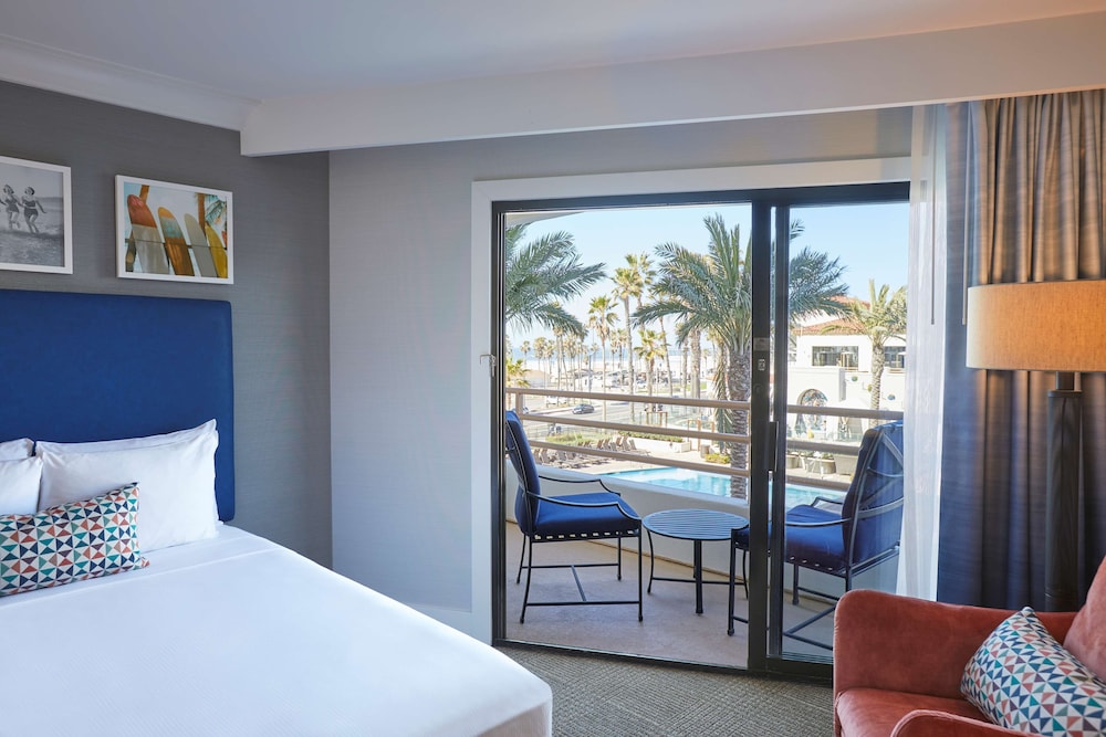 The Waterfront Beach Resort A Hilton Hotel - photo 111