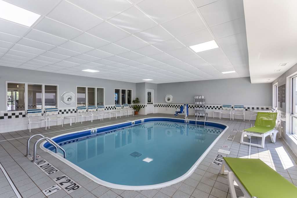 Comfort Inn Gurnee near Six Flags - photo 32