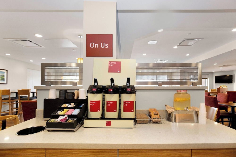 TownePlace Suites by Marriott Pittsburgh Harmarville - photo 18