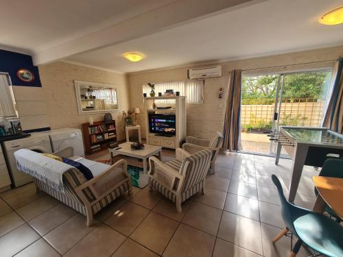 Walters Lane Comfort Apartment 2 No Loadshedding — 4-Star Luxury Hotel in Cape Town, South Africa