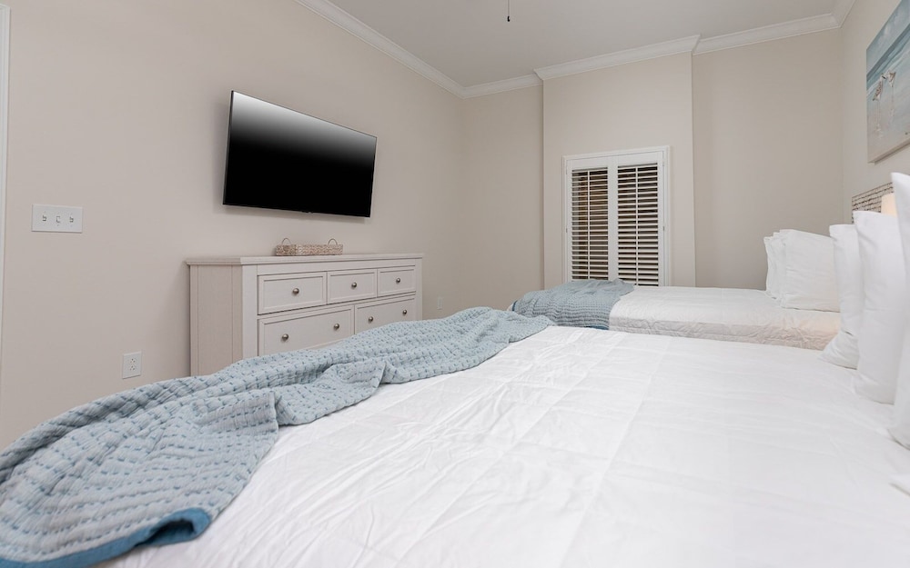 Phoenix Gulf Towers 1203 3 Bedroom Condo - photo 8