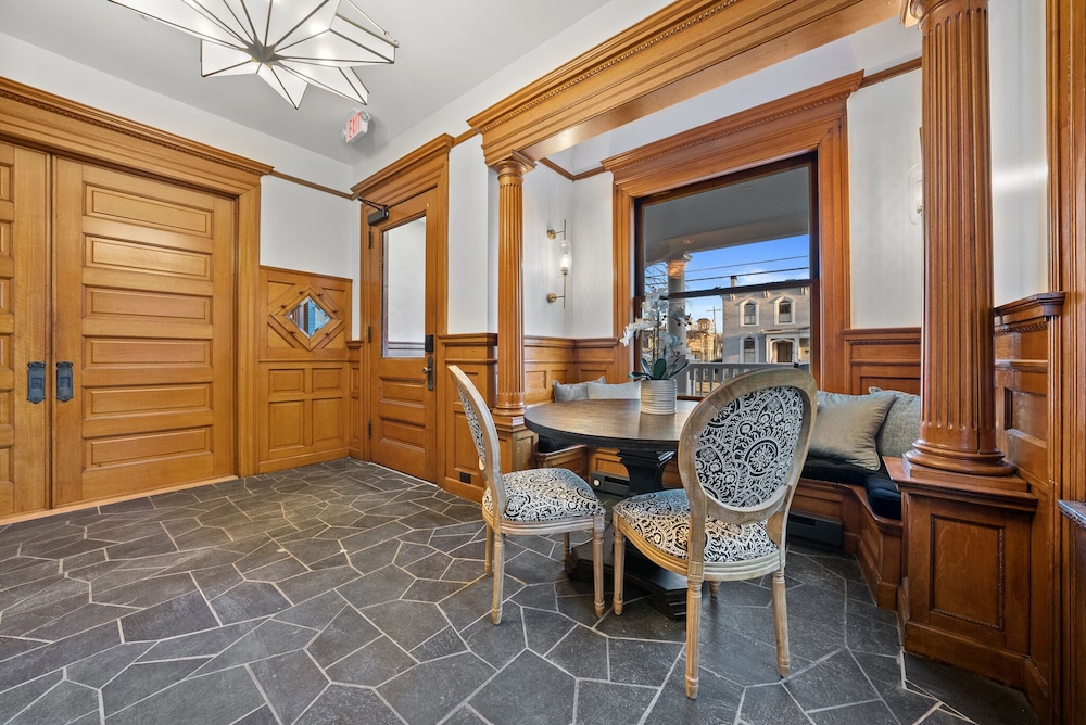 The Washington Boutique Hotel - photo 5