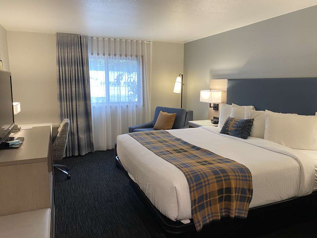 Best Western Lake Lucille Inn - photo 14