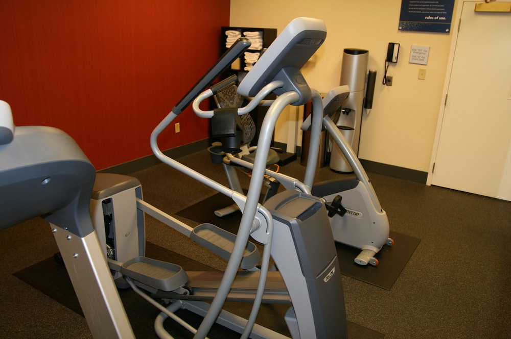 Hampton Inn Pine Grove - photo 45