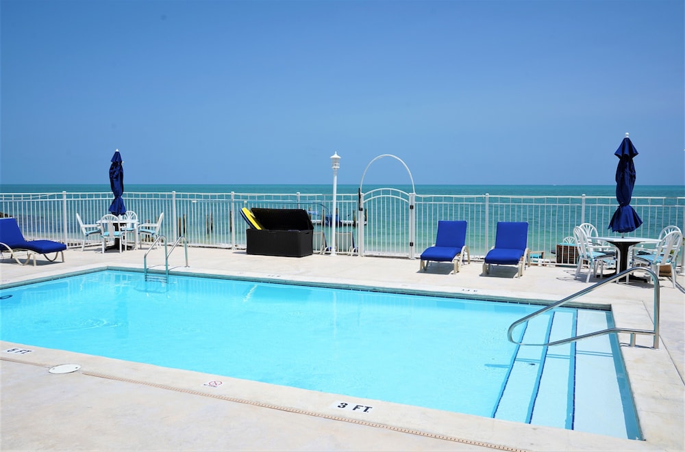 Glunz Ocean Beach Hotel & Resort - photo 135