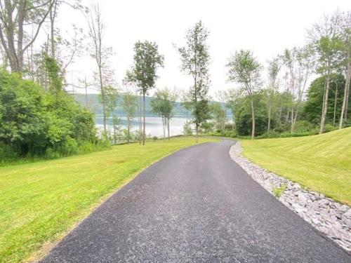 Grand Slam Lake House Cooperstown Dreams Park — 4-Star Luxury Hotel in Cooperstown, United States