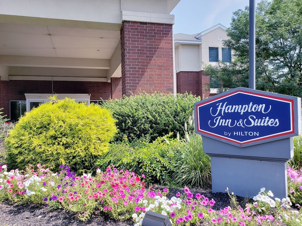 Hampton Inn & Suites Newtown - photo 158